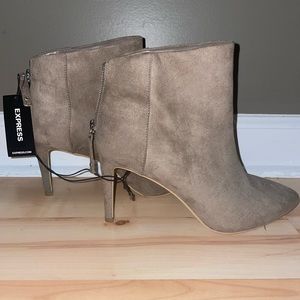 Express short boot heels